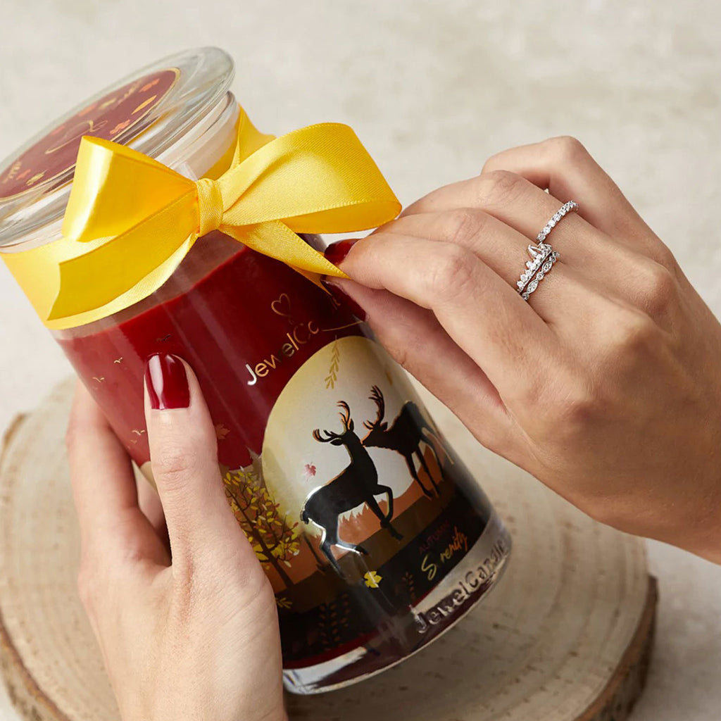 Juwelkerze - Duftkerze mit Schmuck (Ring)